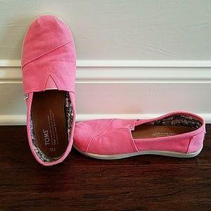 Pink Toms